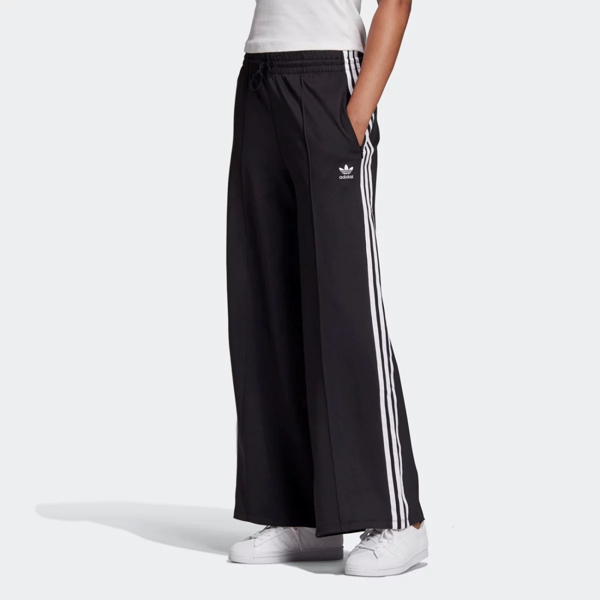 primeblue_relaxed_wide_leg_pants_mayro_gd2273_21_model-huge-665749411acab