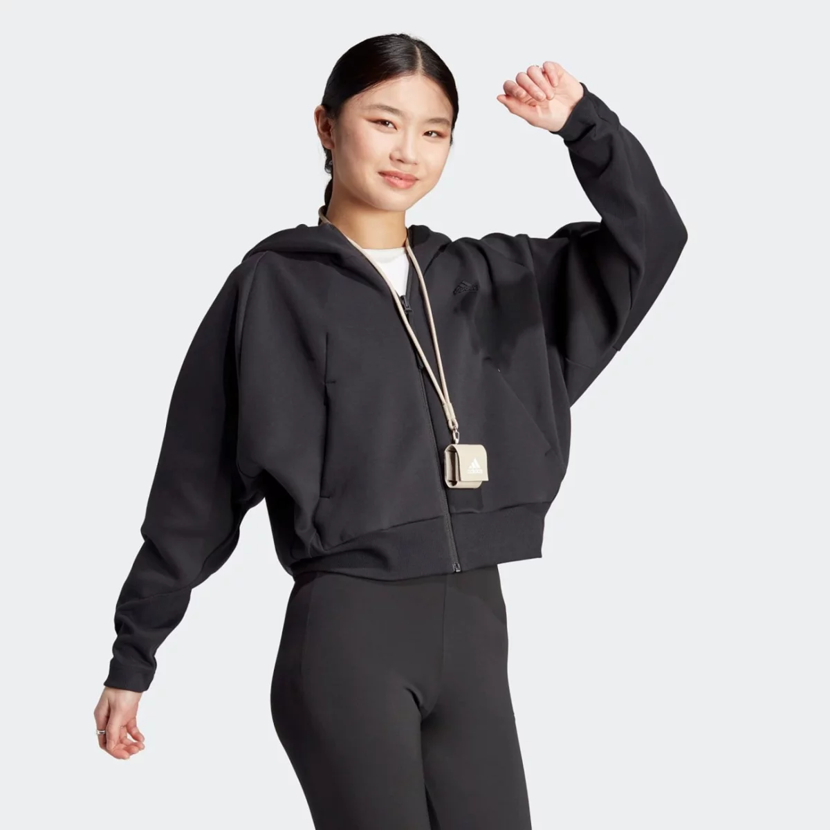 in5128_6_apparel_on-model_walking-view_grey-huge-6657a5f3eadbb