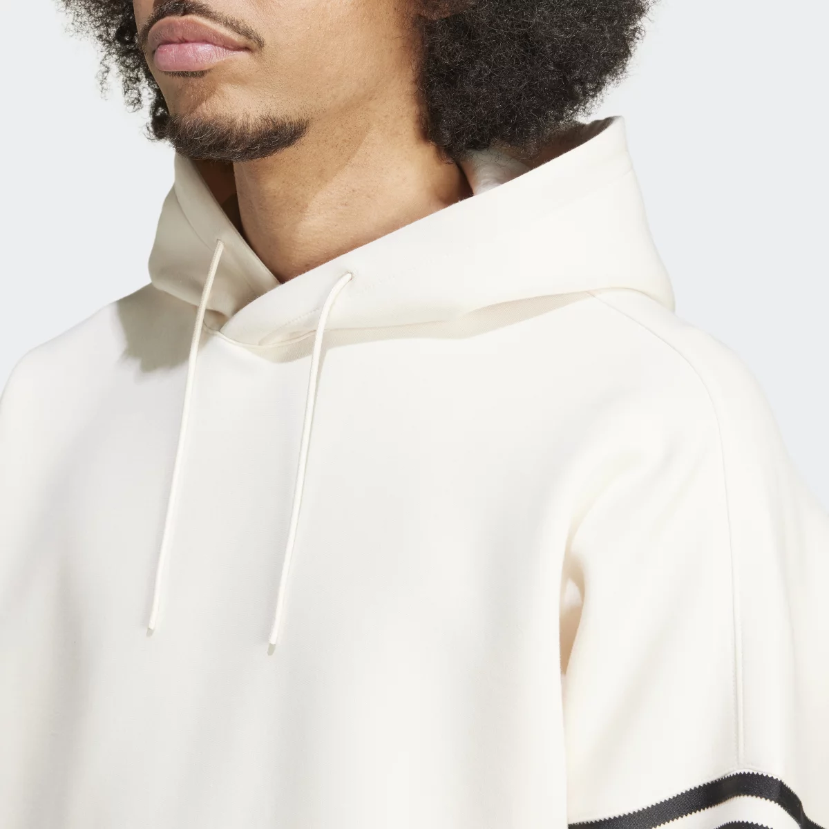 6717736cb9e80JF9141_7_APPAREL_On_Model_Detail_View_1_grey