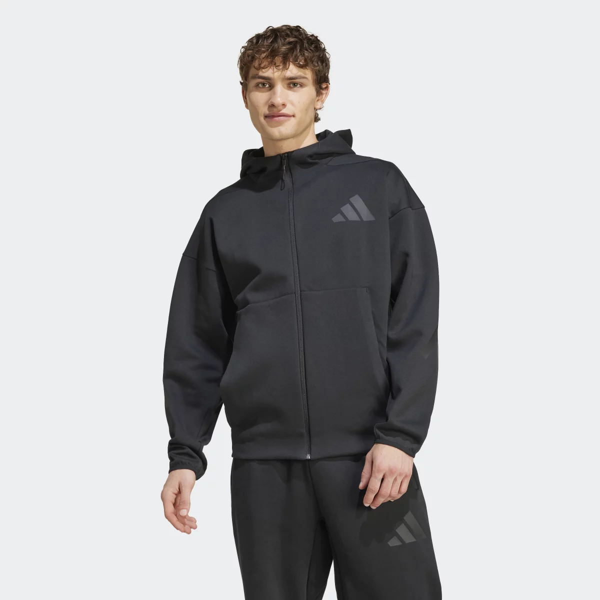 671774ac9c3a2JE7538_3_APPAREL_On_Model_Standard_View_grey