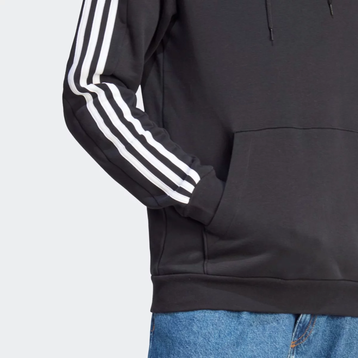 ib4028_8_apparel_on-model_detail-view-2_grey-huge-6657a615647d5
