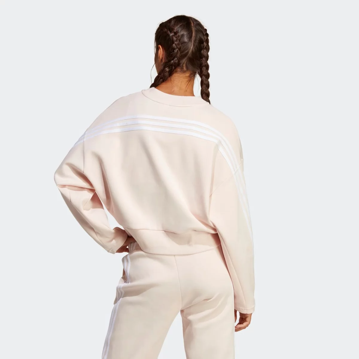 ib8497_5_apparel_on-model_back-view_grey-huge-6657a018d77e6