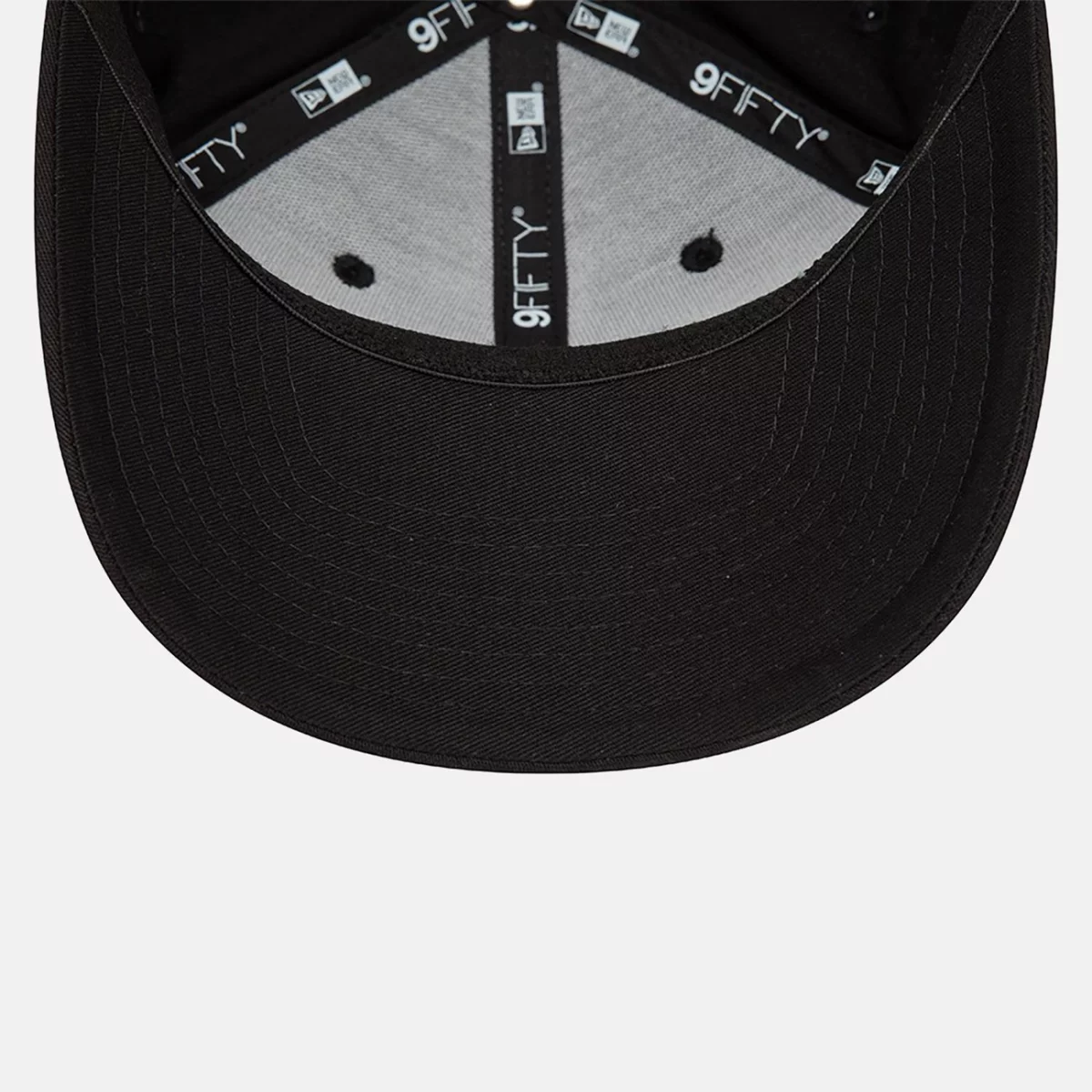 new-york-yankees-world-series-black-9fifty-stretch-snap-cap-60435139-bottom-huge-6661b4dfabe4a