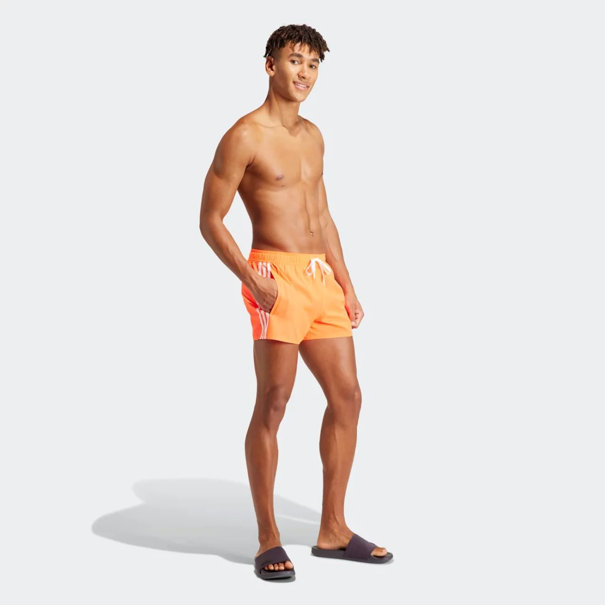 is2053_6_apparel_on-model_walking-view_grey-huge-665703971eb64