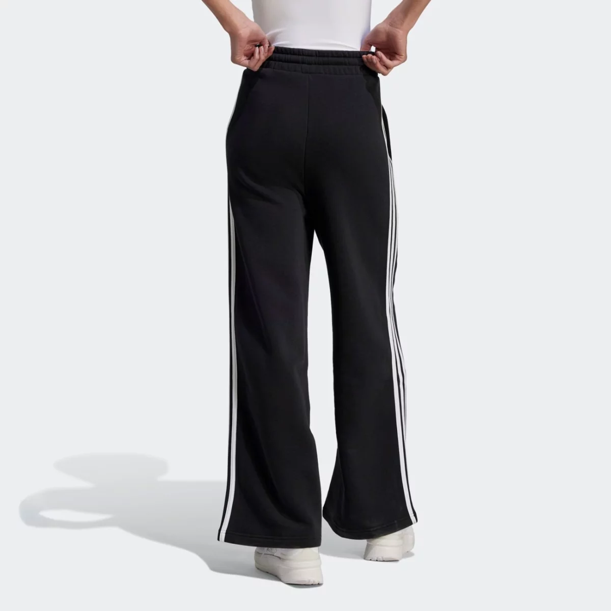 hz5747_4_apparel_on-model_back-view_grey-huge-6657a62bca861