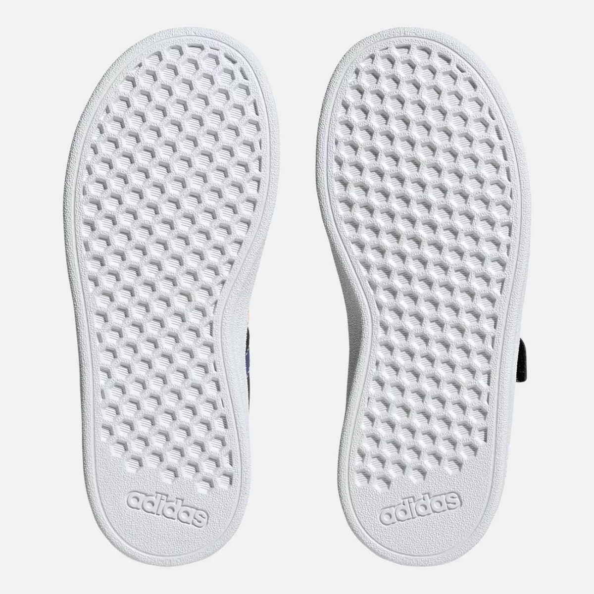 hp8914_4_footwear_photography_bottom-view_transparent-huge-66582bcccaaec