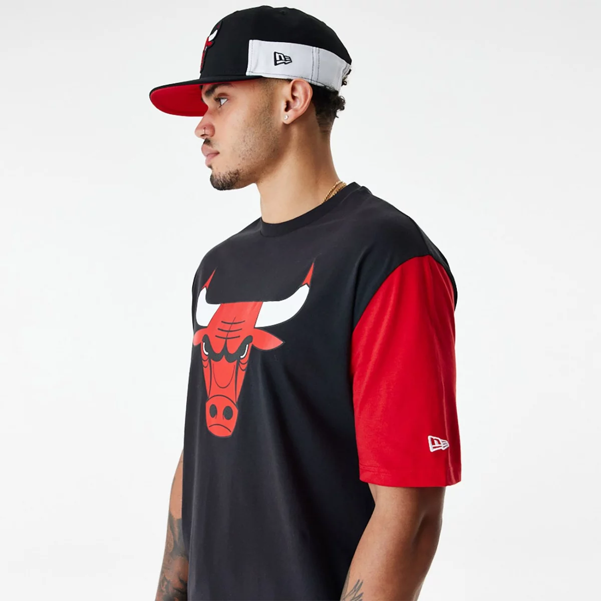 chicago-bulls-nba-colour-block-black-oversized-t-shirt-60424424-bottom-huge-6657ac34b4d31