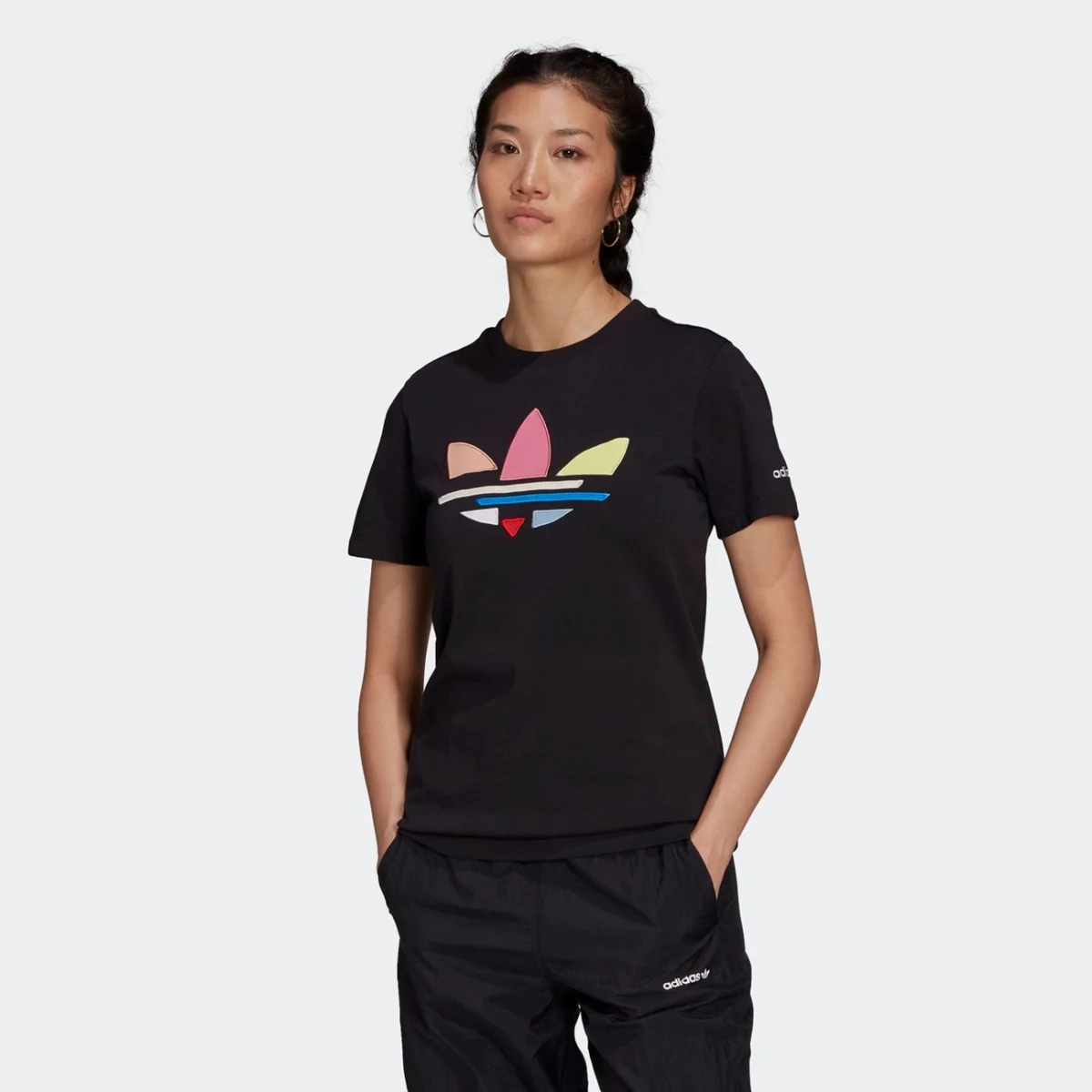 h22859_app_on-model_standard_gradient-huge-6657621c6ce0f
