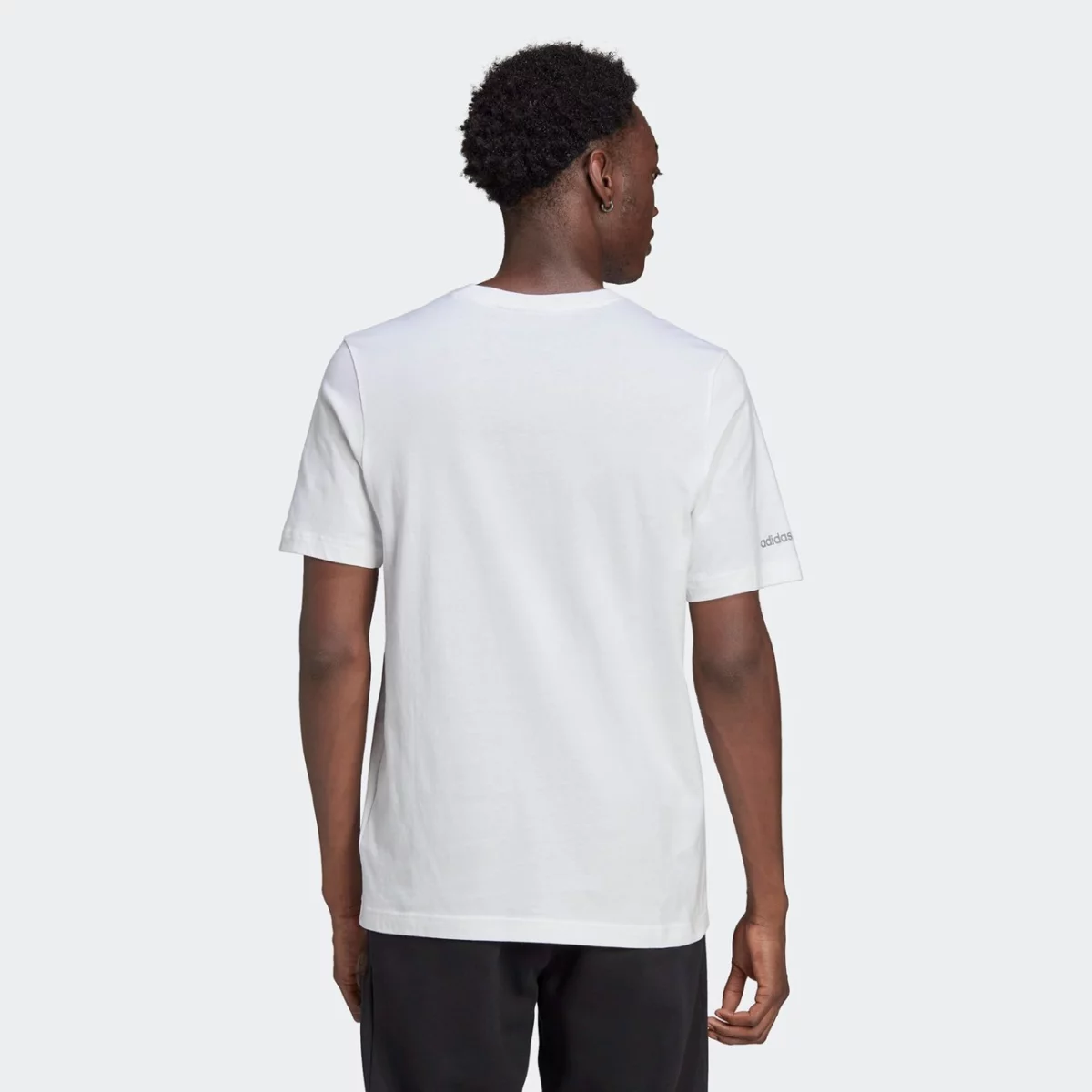 he4682_app_on-model_back_gradient-huge-6657765cbd406
