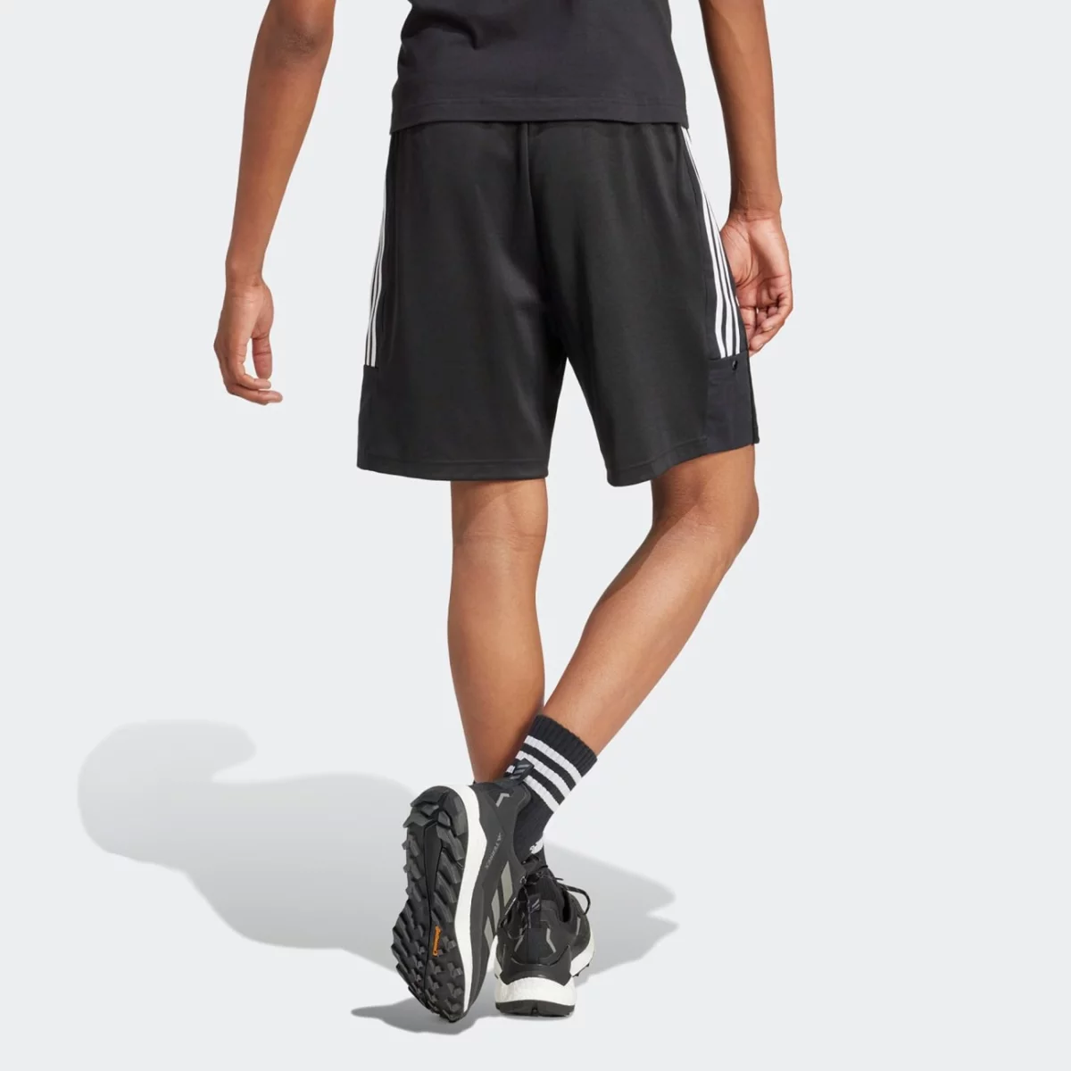 ip3793_4_apparel_on-model_back-view_grey-huge-6657b2a5ca00b