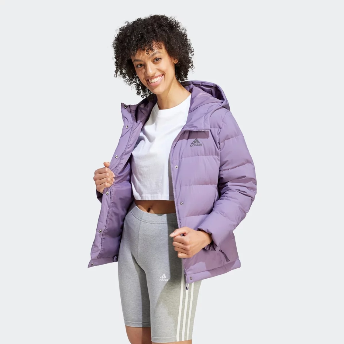 ik3181_3_apparel_on-model_standard-view_grey-huge-6657a68b86237