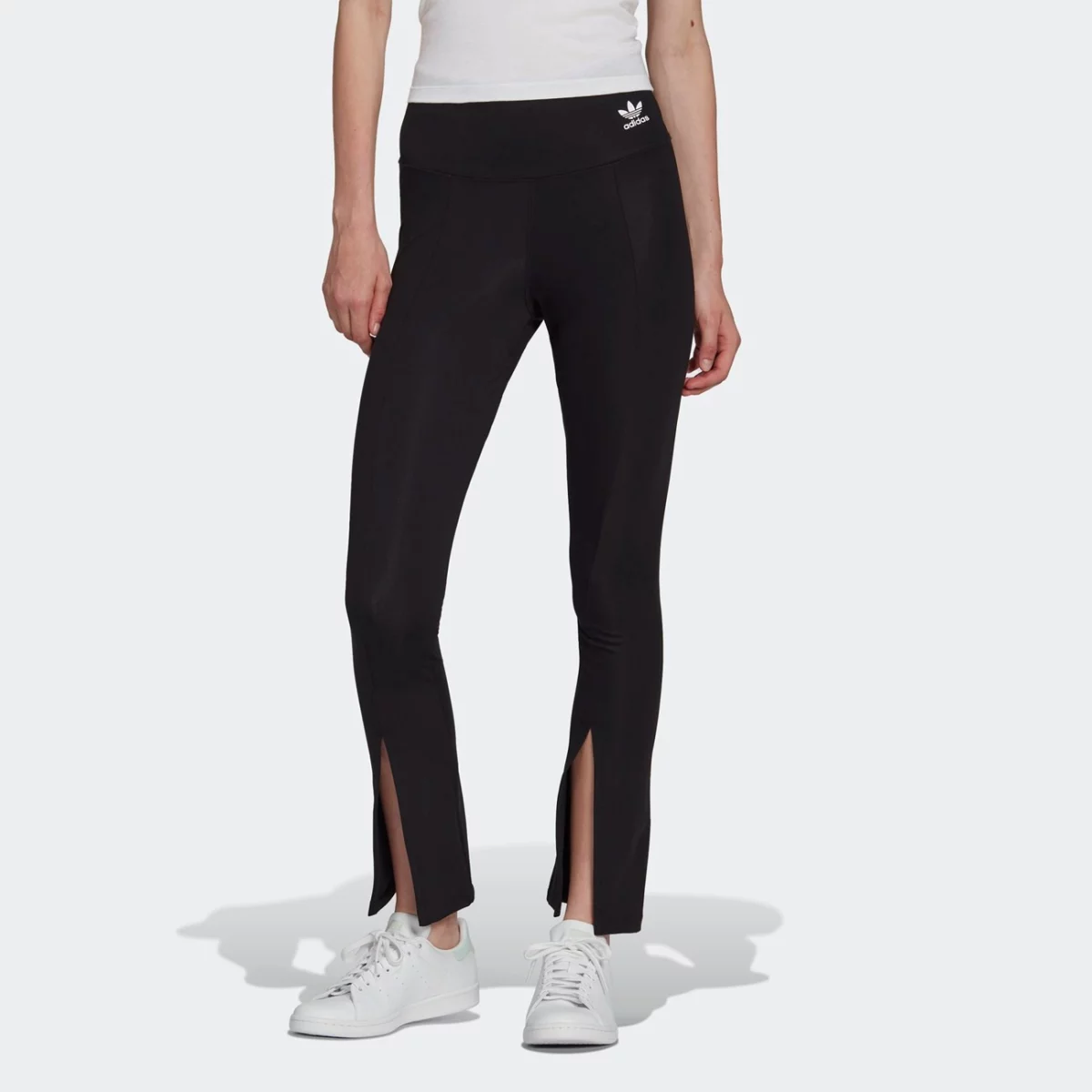 hc1972_app_on-model_standard_gradient-huge-66577991cd9a4