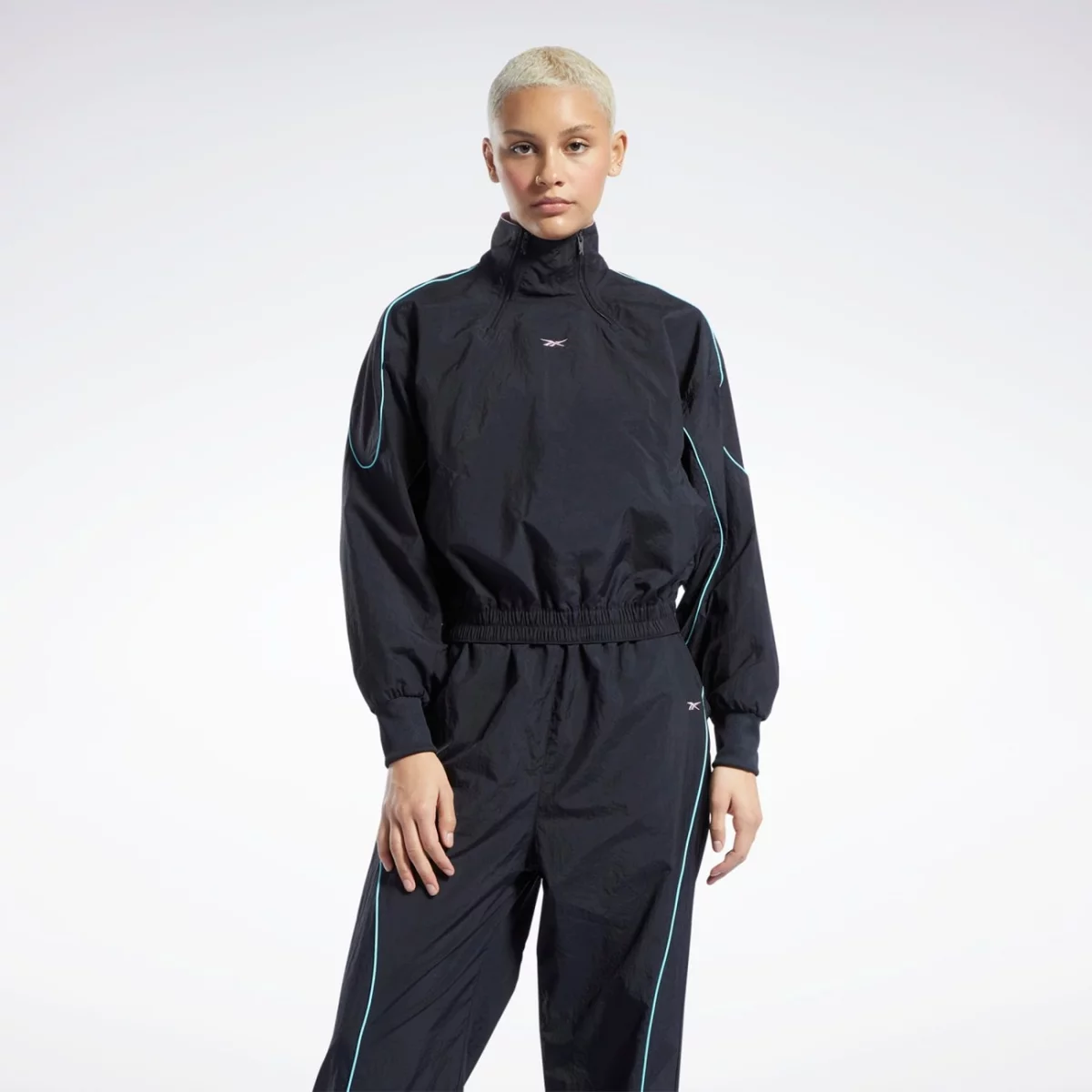 hg1176_3_apparel_on-model_standard-view_grey-huge-66579256785cf