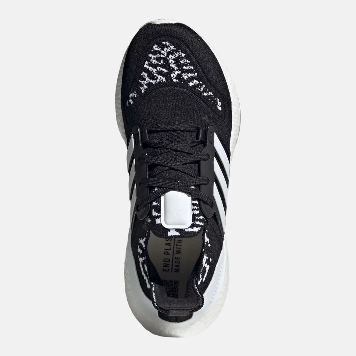 gx8019_3_footwear_photography_top-portrait-view_transparent-huge-66580c3f1265e