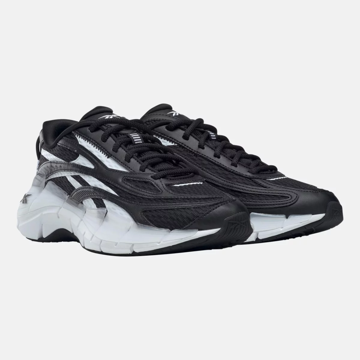 gx0498_5_footwear_photography_front-lateral-top-view_transparent-huge-66580bb498977