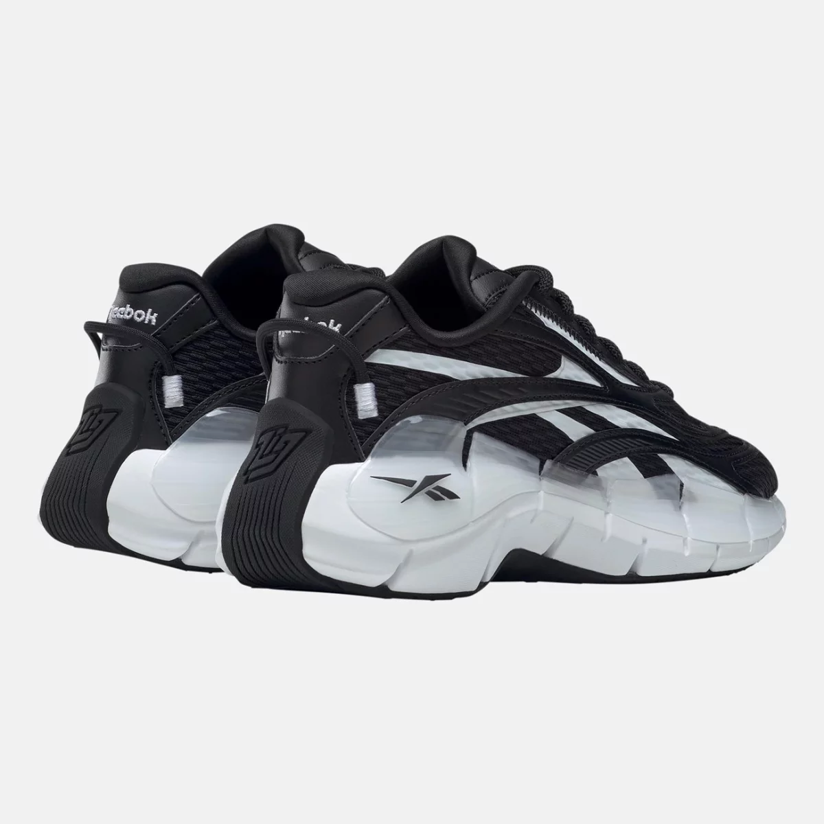 gx0498_6_footwear_photography_back-lateral-top-view_transparent-huge-66580bb609395