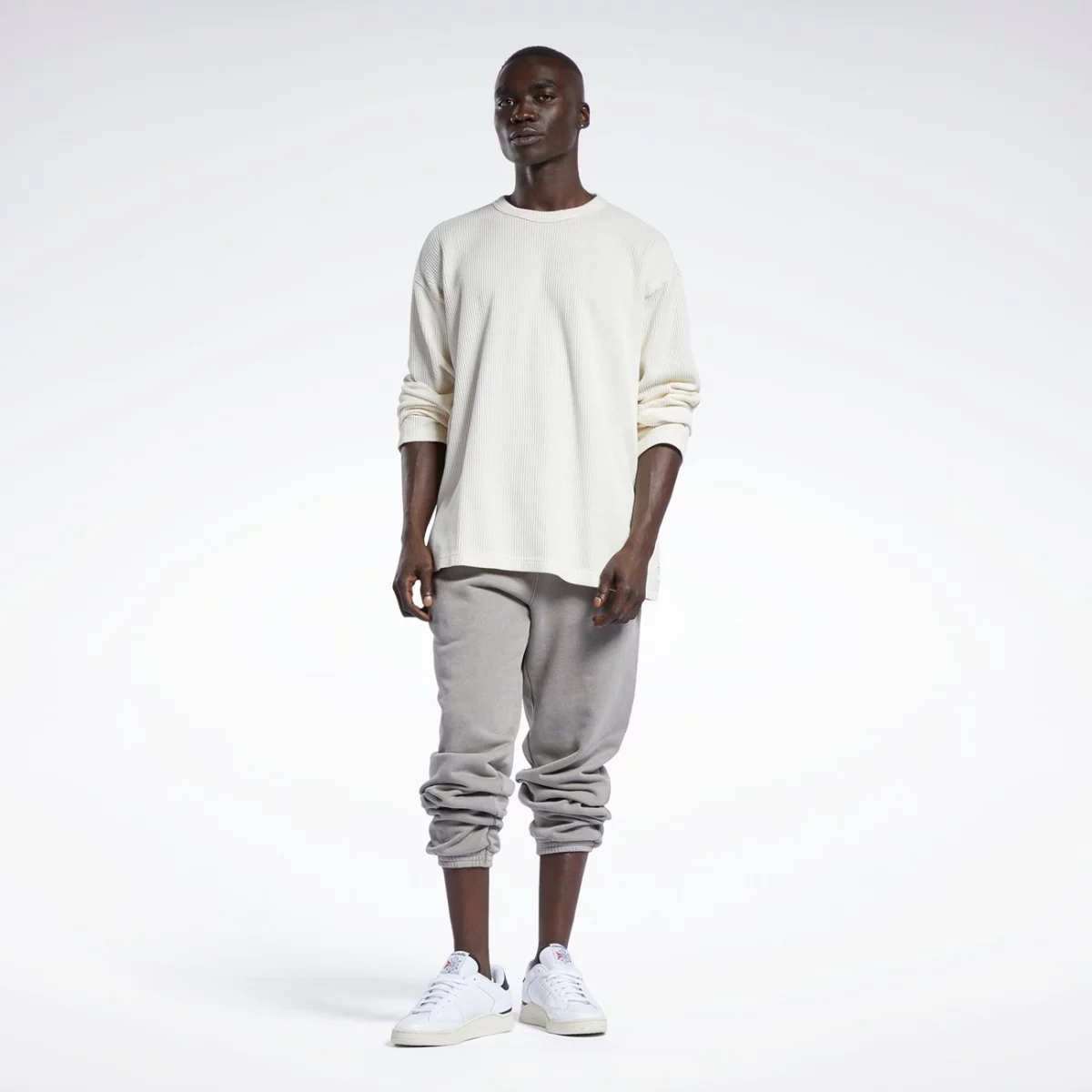 h54447_app_on-model_side_gradient-huge-6657778d4bb20