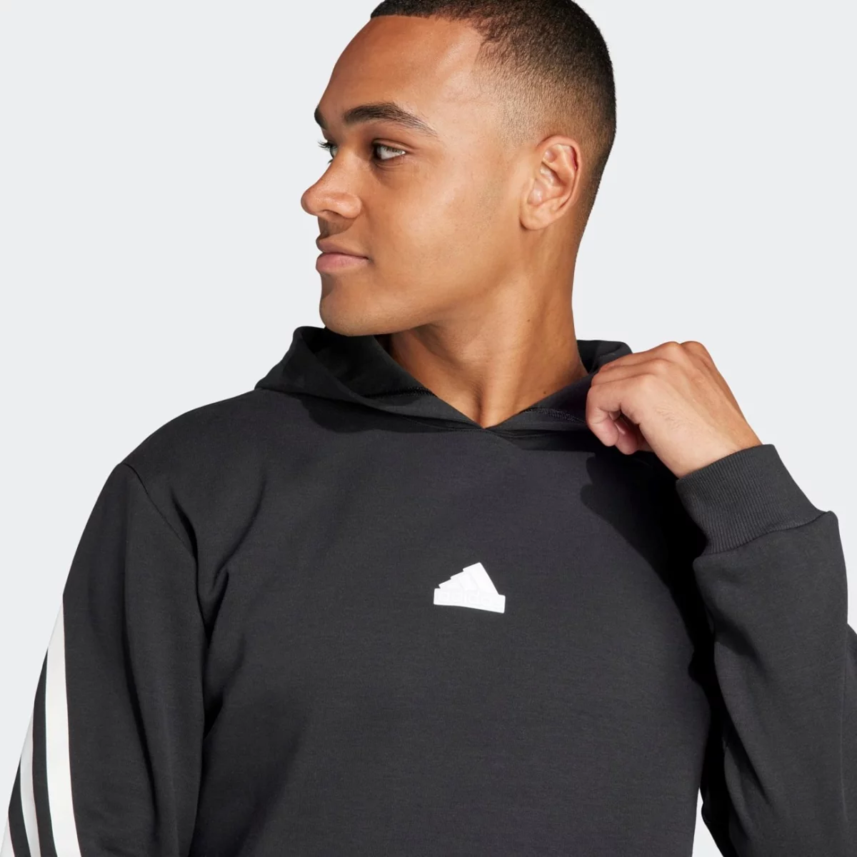 in1841_7_apparel_on-model_detail-view-1_grey-huge-6657b266c35cd