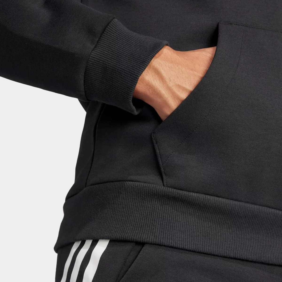 in1841_8_apparel_on-model_detail-view-2_grey-huge-6657b268768a6