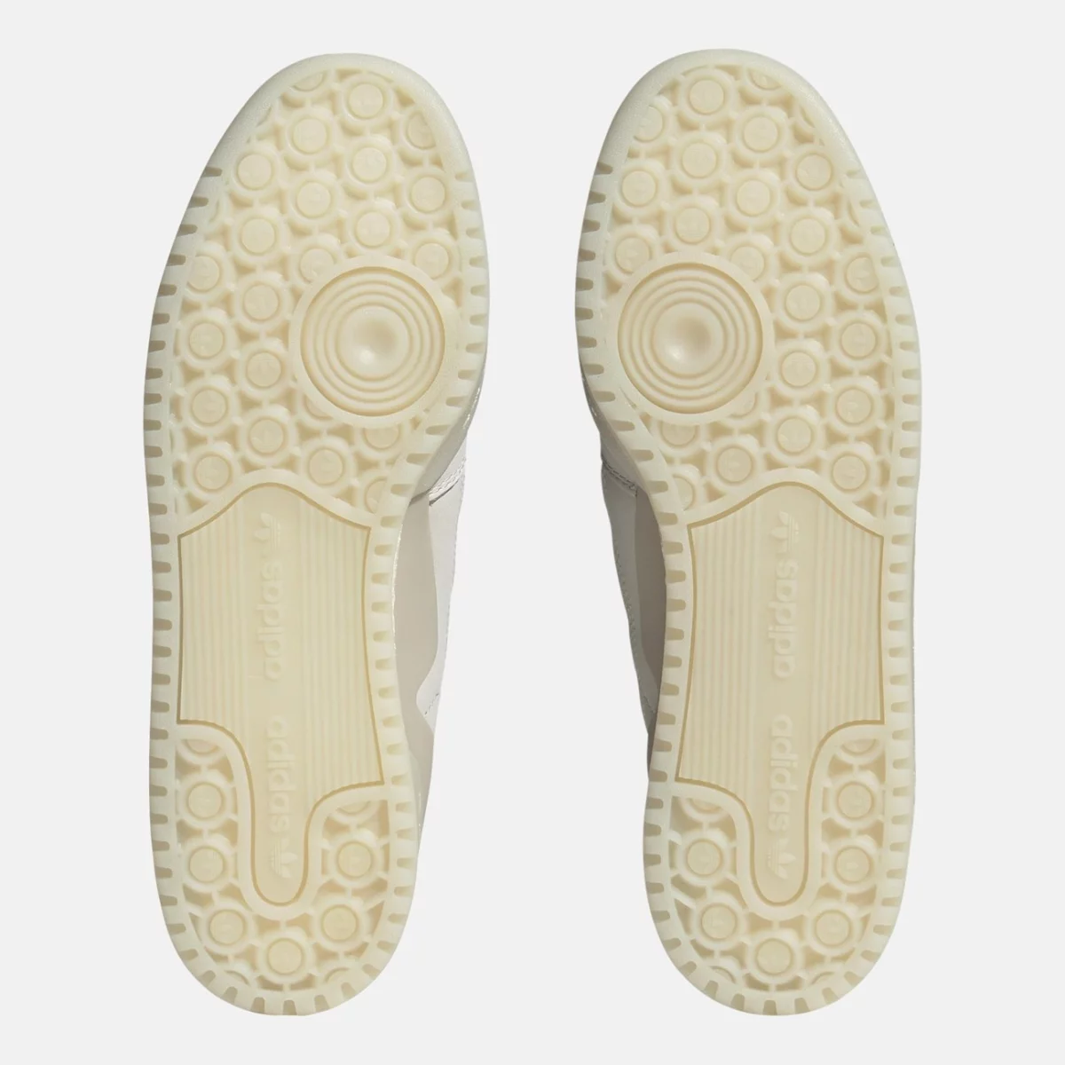 hq1506_4_footwear_photography_bottom-view_transparent-huge-66581eaa76858