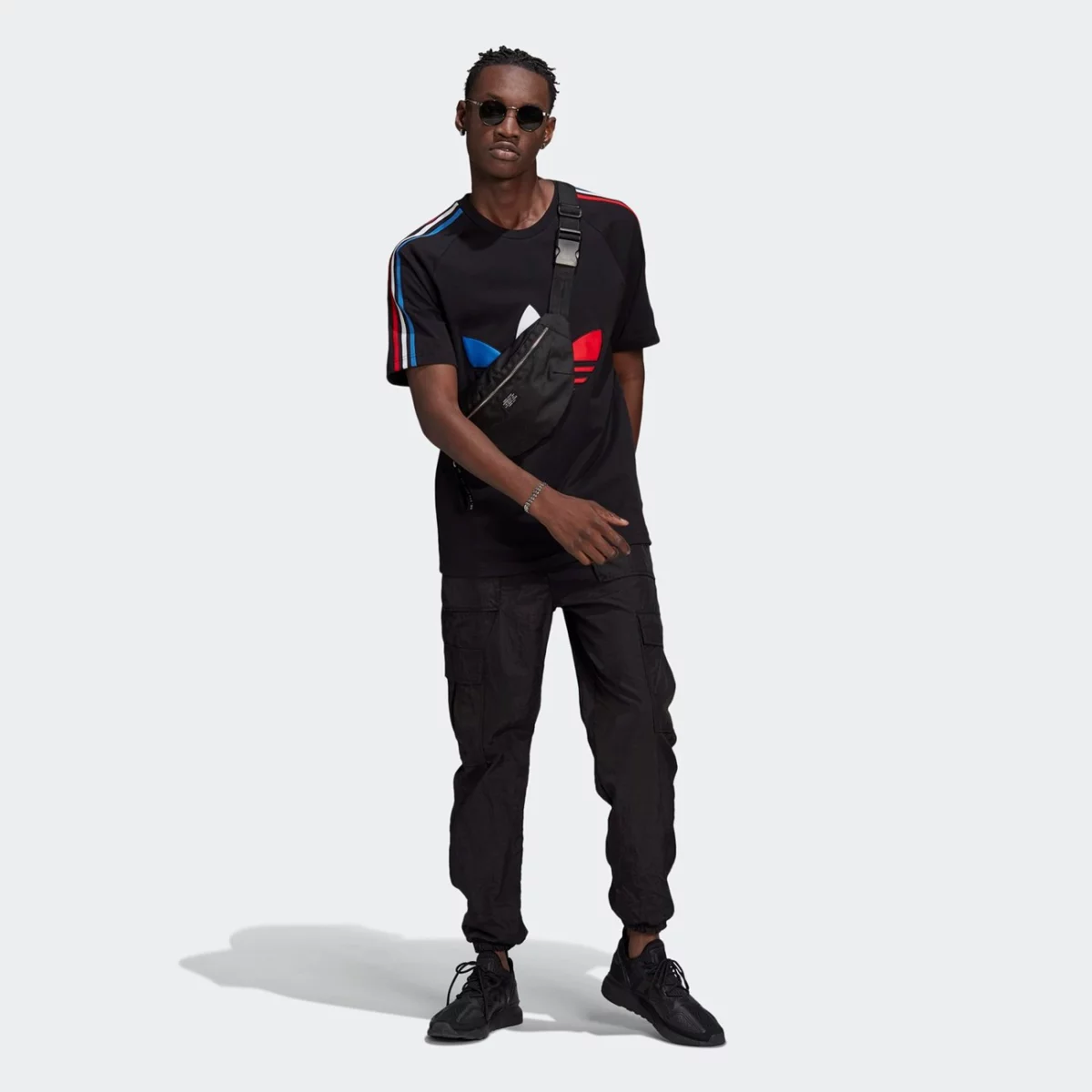 gq8920_app_on-model_standard-outfit_gradient-huge-6657544e11fe8