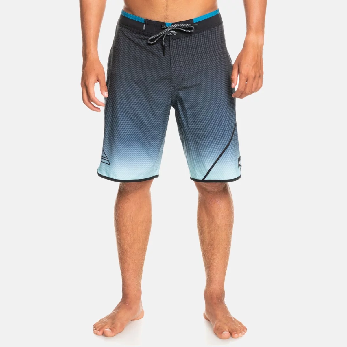 eqybs04664_quiksilver-w_kvj6_frt1-huge-66578767b743b