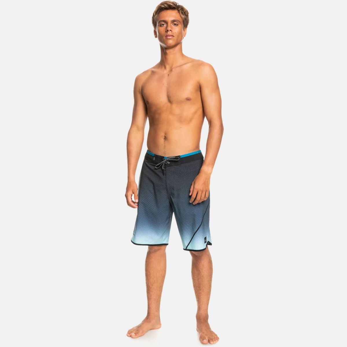 eqybs04664_quiksilver-w_kvj6_frt9-huge-665787666880b