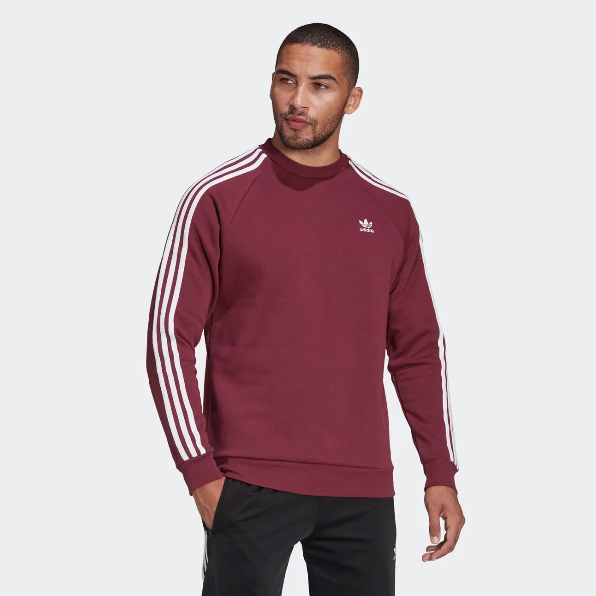 adicolor_classics_3-stripes_crew_sweatshirt_burgundy_h06671_21_model-huge-66576315b842d