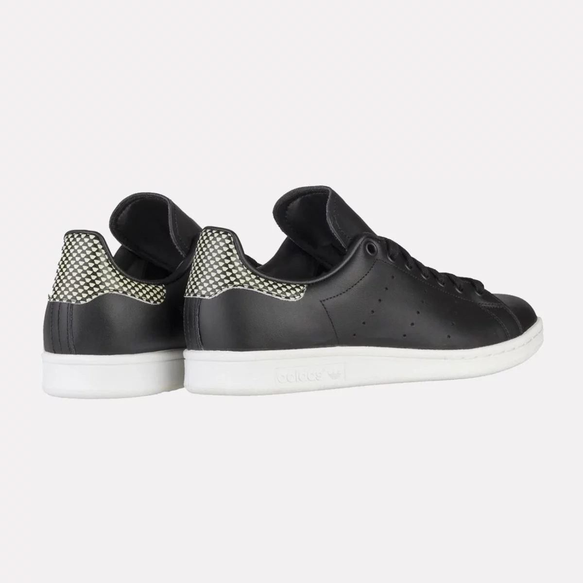 adidas-s75318-stan_smith-4-huge-6657b95e25322