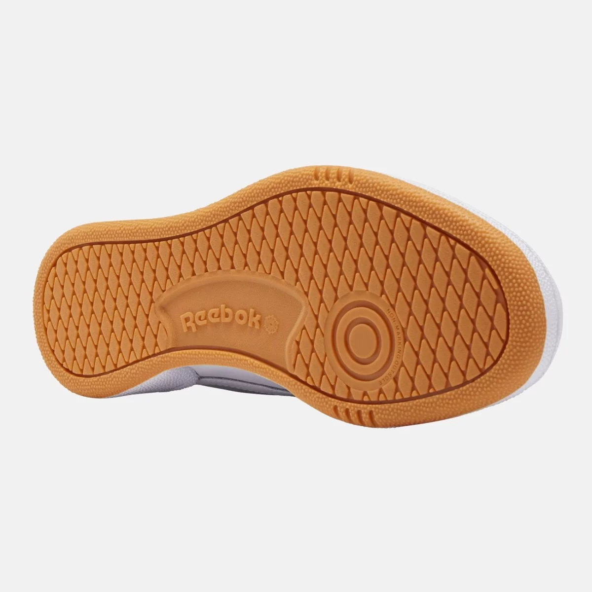 ar0459_4_footwear_photography_bottom-view_transparent-huge-665821dec4b95