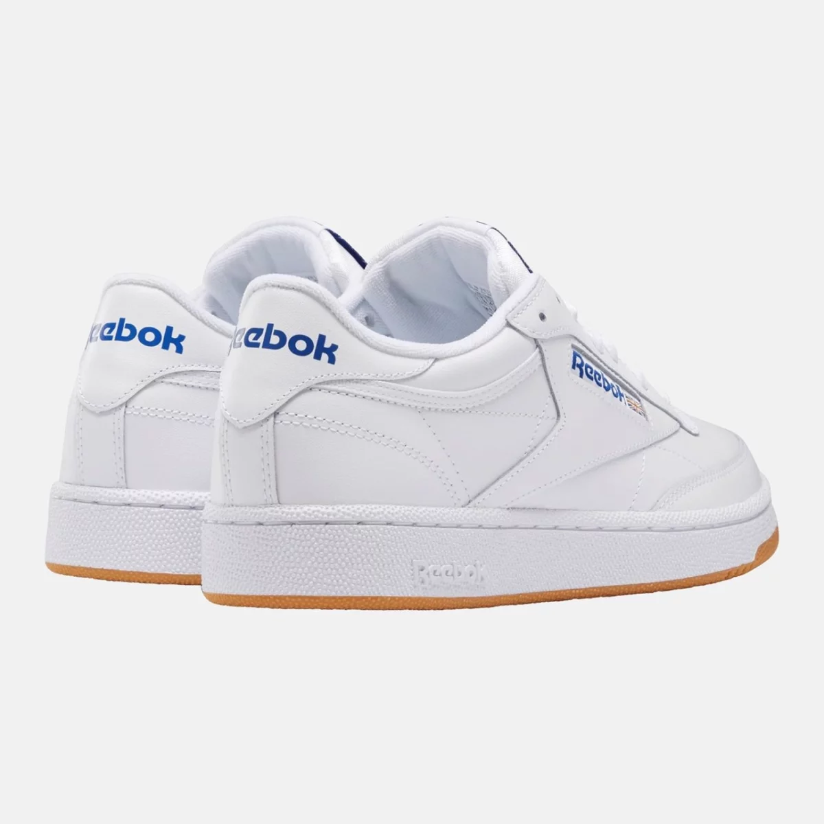 ar0459_7_footwear_photography_back-lateral-top-view_transparent-huge-665821e1e38c5
