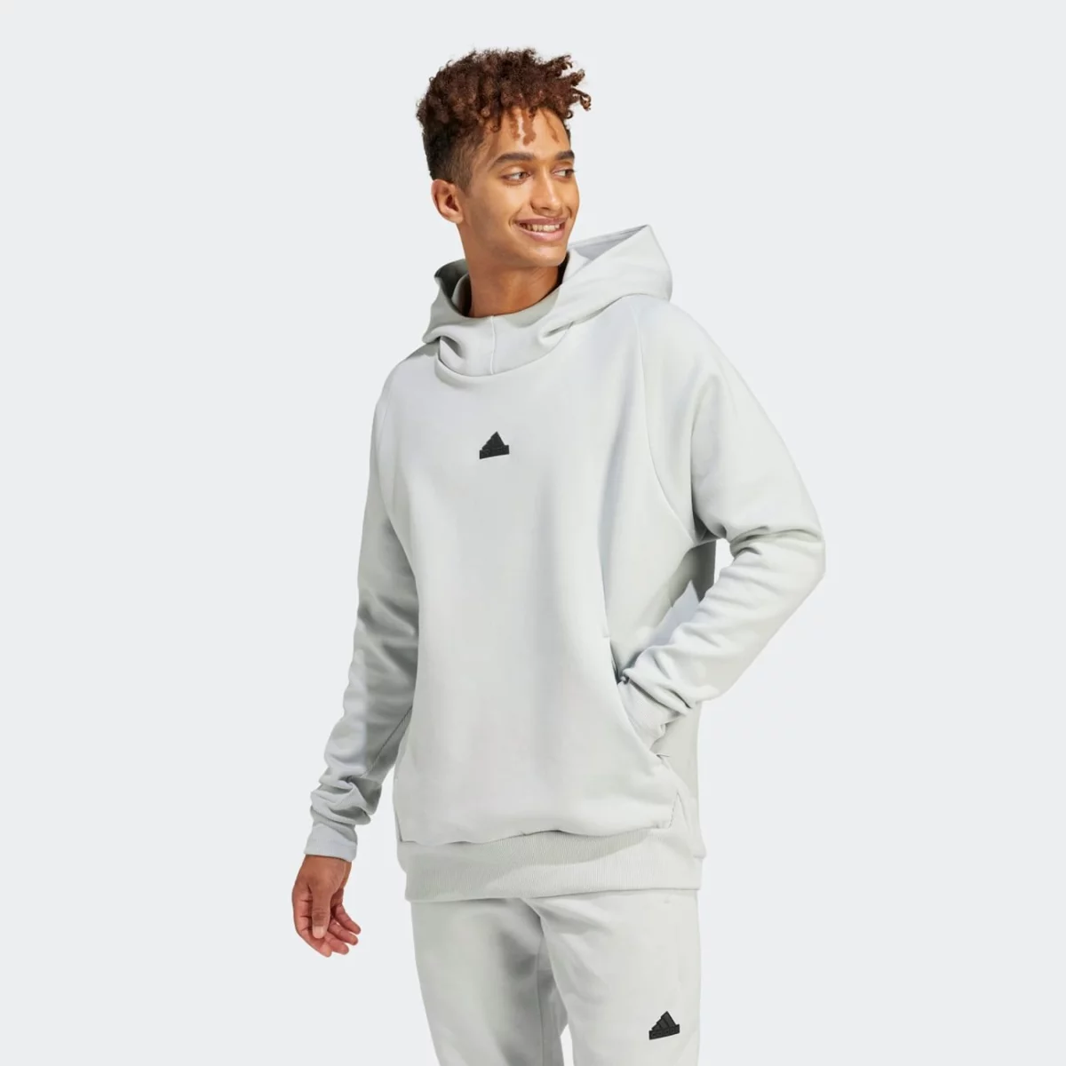 in5119_3_apparel_on-model_standard-view_grey-huge-6657a726e19ce