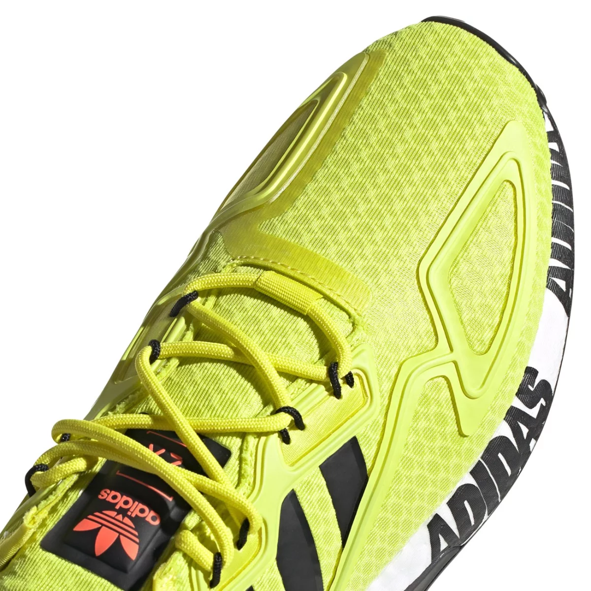 fx7031_ftw_photo_detail-1_transparent-huge-6657e4d01a258