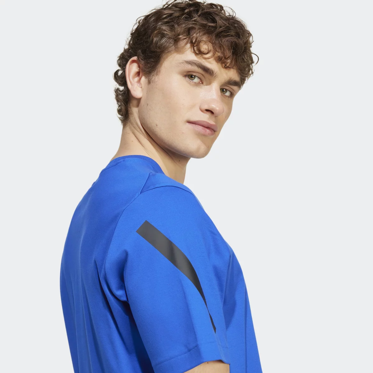 67403d609dc30JF6543_9_APPAREL_On_Model_Detail_View_2_grey