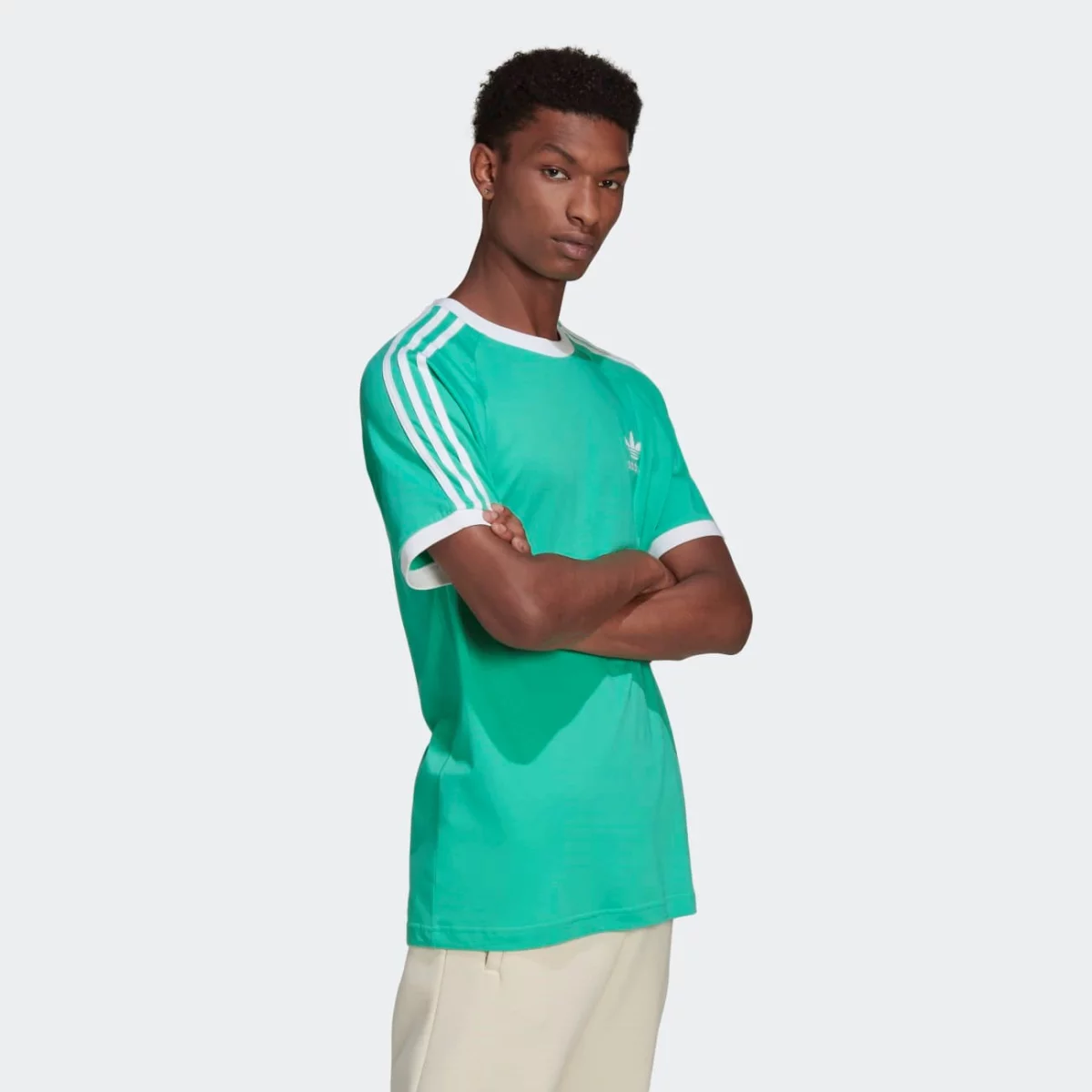 he9549_7_apparel_on-model_walking-view_grey-huge-6657757cdcb2a