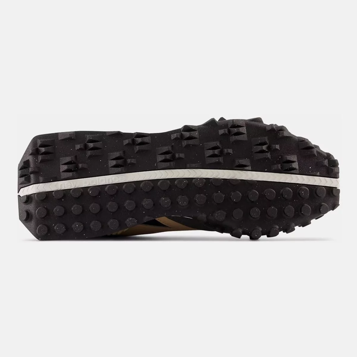 new-balance-xc-72-papoutsi-classics-2-huge-66582ee6d39af