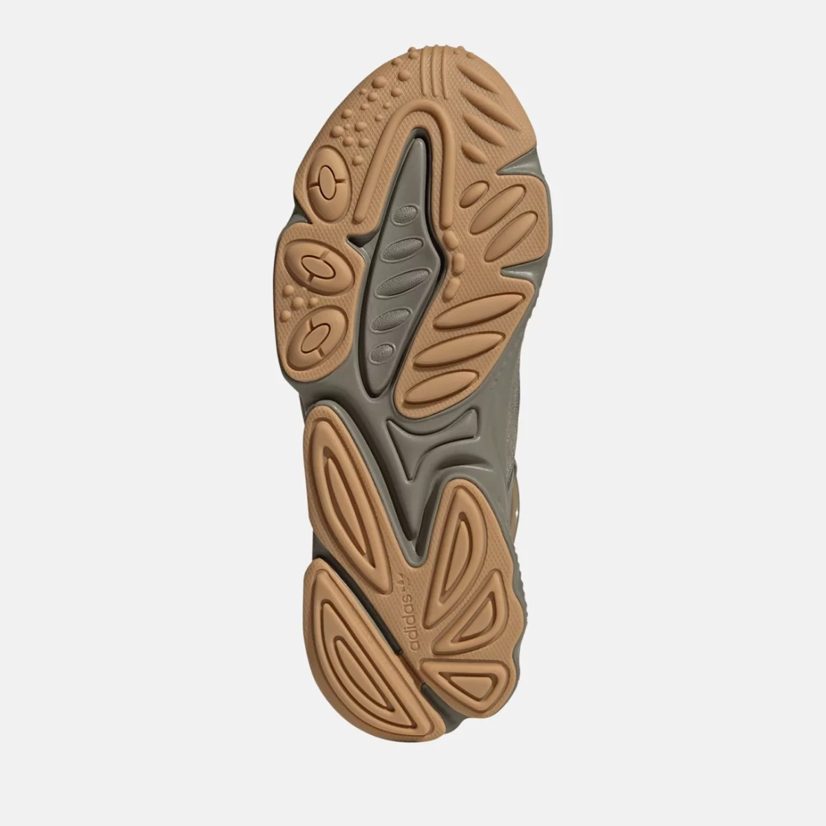 ee6461_4_footwear_photography_bottom-view_transparent-huge-66582cff4408a