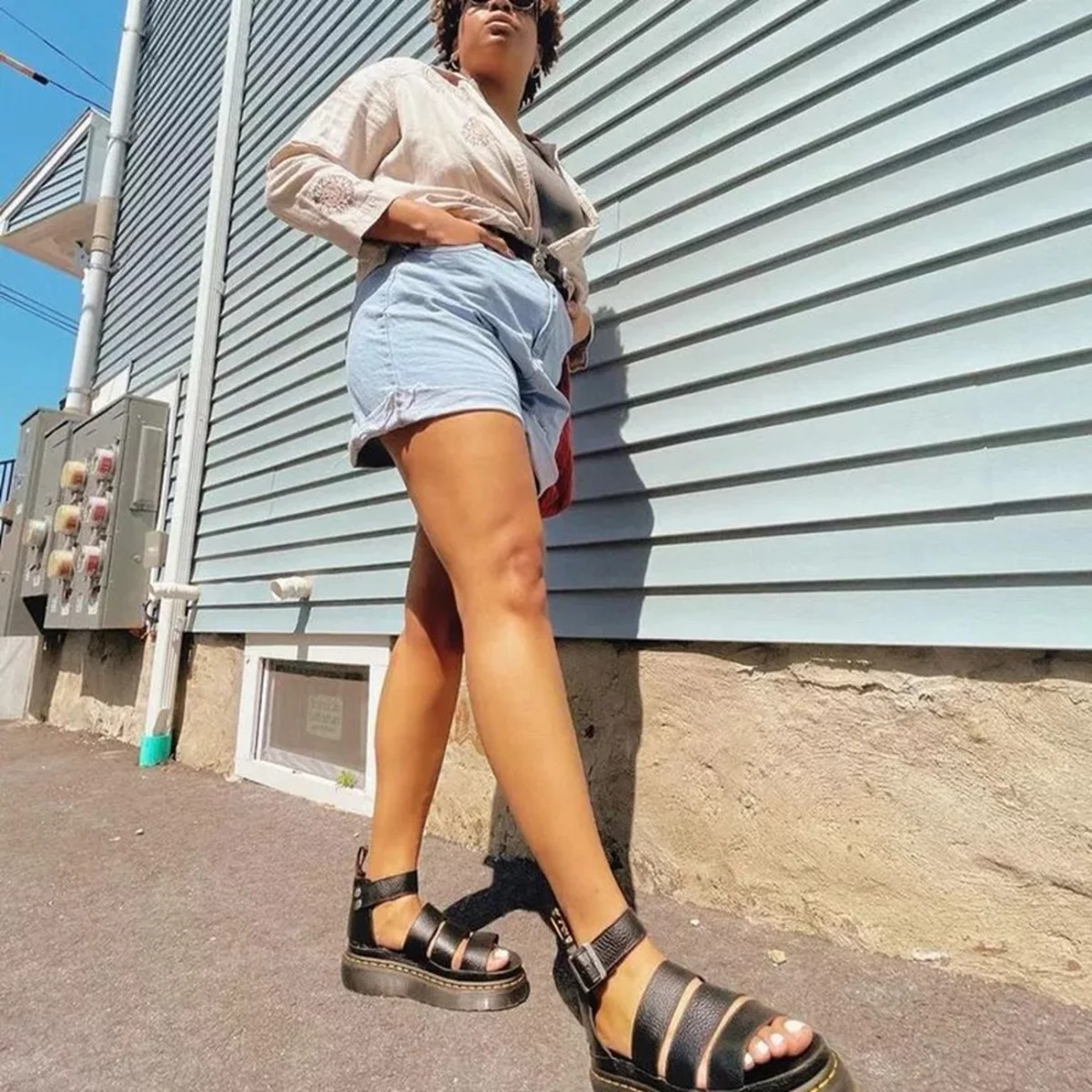 24476001-1-huge-6657061f5a6f1