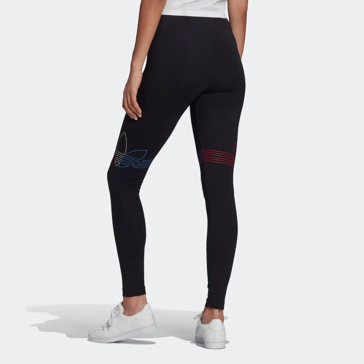 gn2867_app_on-model_back_gradient-huge-665755579ead4