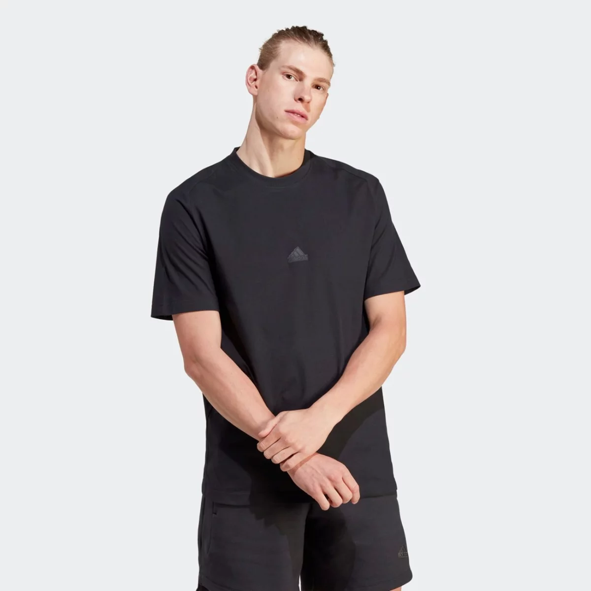 ij6129_3_apparel_on-model_standard-view_grey-huge-6657a82aba76c