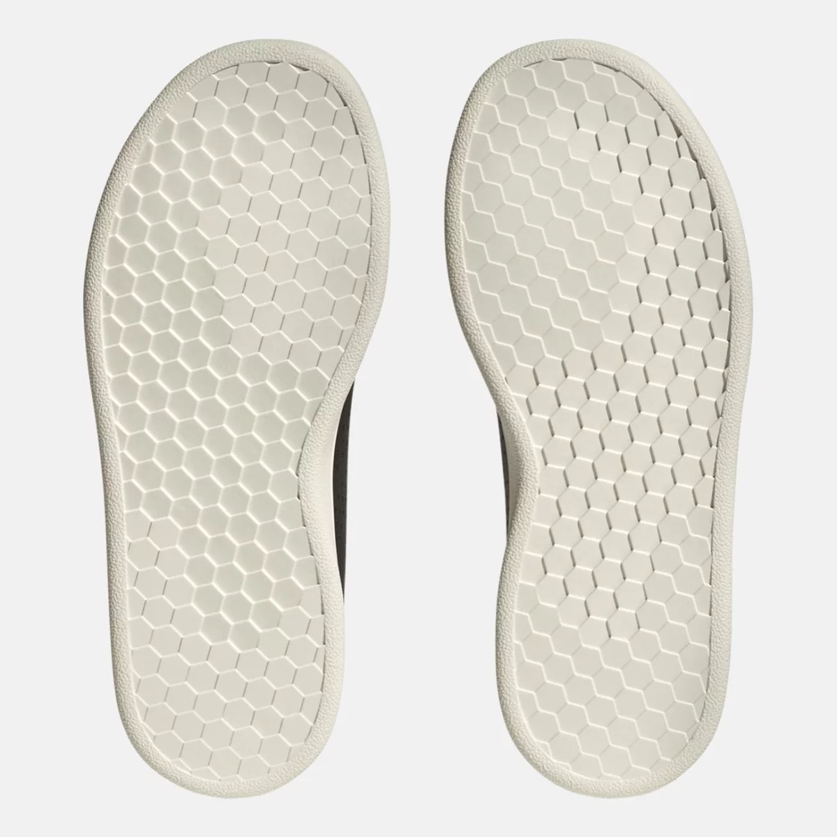 ie7453_4_footwear_photography_bottom-view_transparent-huge-66583671af5e6