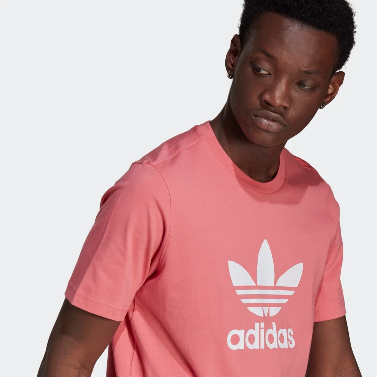 adicolor_classics_trefoil_tee_roz_gp1022_41_detail-huge-6657547bb17c0