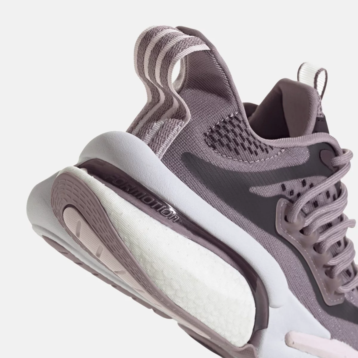 ig3728_9_footwear_photography_detail-view-2_transparent-huge-66583fce86f51