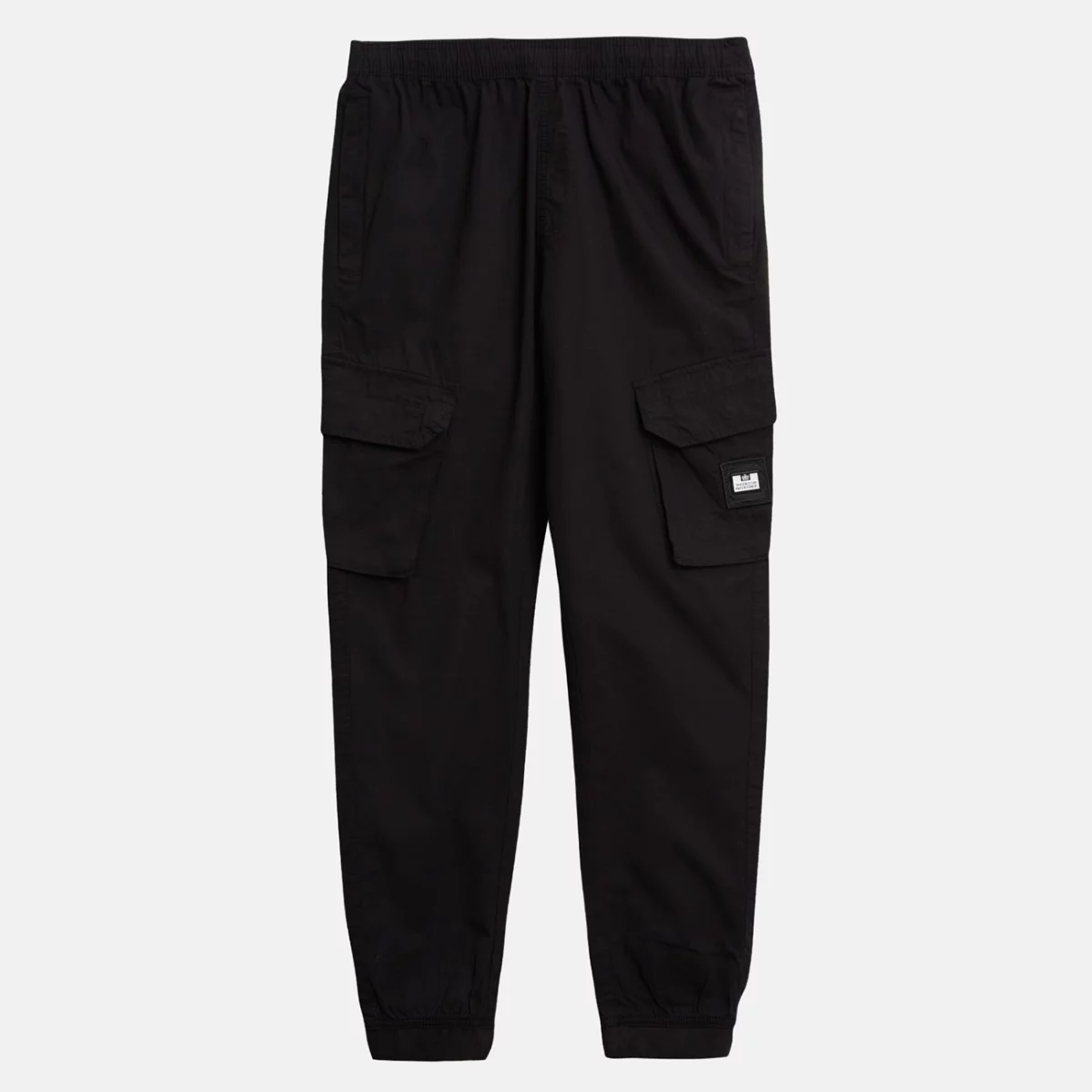 ss22_wpss21_01_pianamo_black_mannequin-huge-66578fddc19c3