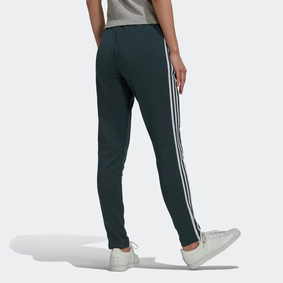 hn5893_4_apparel_on-model_back-view_grey-huge-6657931ef321f