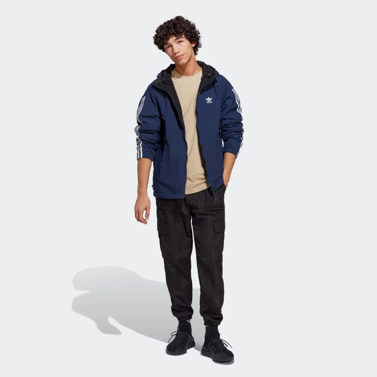 hl9188_7_apparel_on-model_standard-outfit-view_grey-huge-665793b3abcdd