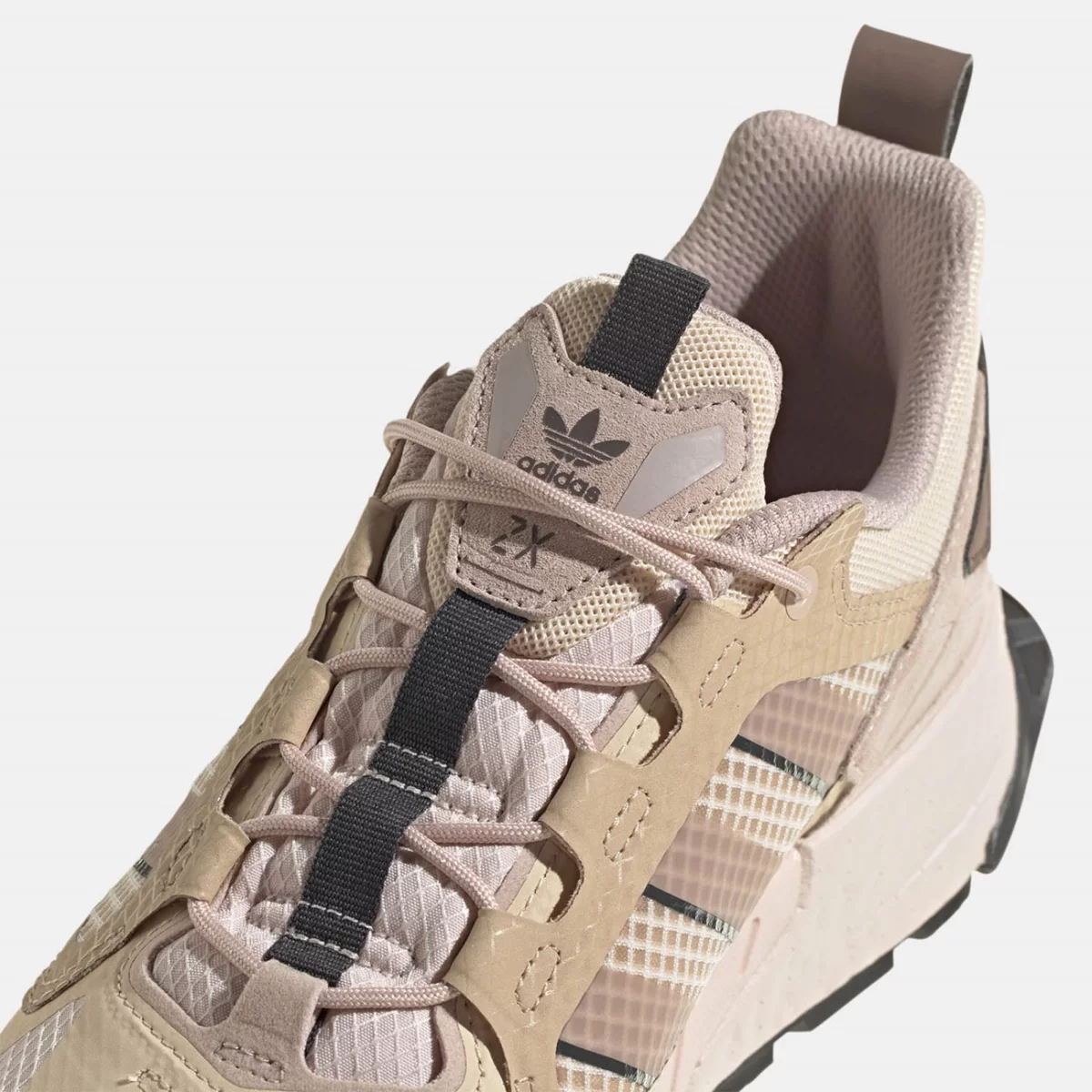 0_0009_hp2848_9_footwear_photography_detail-view-2_transparent-huge-66582d8b97d5f