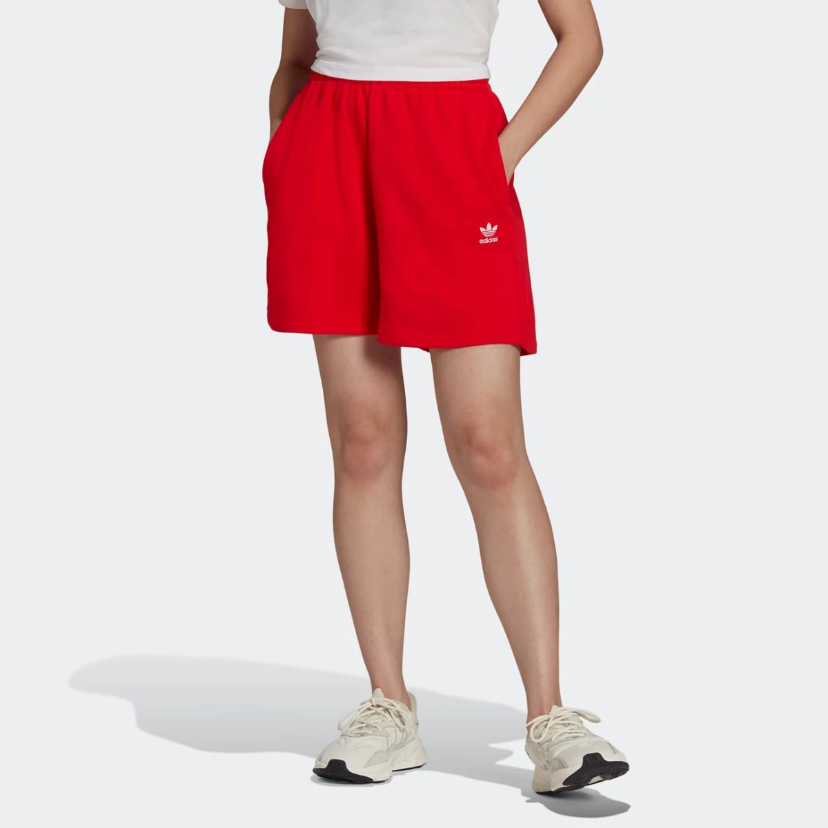 hc0628_app_on-model_standard_gradient-huge-66577a6092e9c
