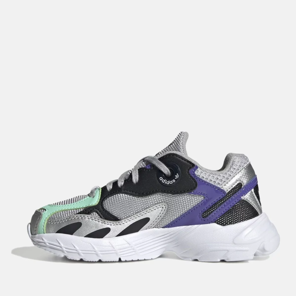 gy3347_5_footwear_photography_side-medial-center-view_white-huge-665806c854fdd