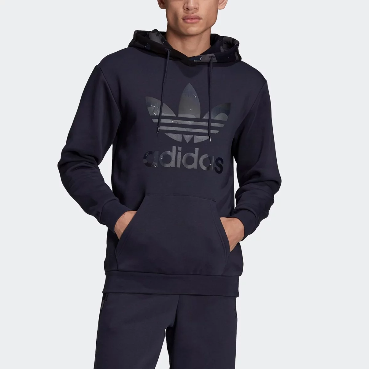 h13475_app_on-model_front_gradient-huge-6657635865d5f
